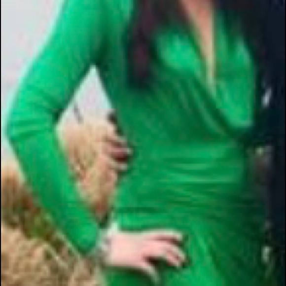 Dress - Picture 4 of 4